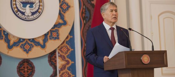 Президент Кыргызстана Алмазбек Атамбаев. Архивное фото - Sputnik Кыргызстан