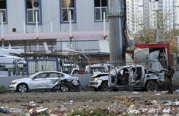 Взрыв заминированного автомобиля в Диярбакыре на юго-востоке Турции - Sputnik Кыргызстан