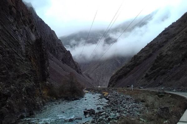 Путешественника особо впечатлили красоты горных перевалов - Sputnik Кыргызстан