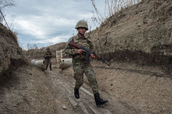 Военнослужащие на границе. Архивное фото - Sputnik Кыргызстан