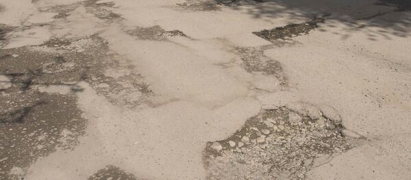 Жолдогу чуңкурлар, архивдик сүрөт - Sputnik Кыргызстан