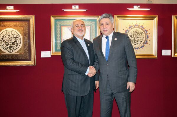 Главы МИД Кыргызстана и Ирана Эрлан Абдылдаев и Джавад Зариф - Sputnik Кыргызстан