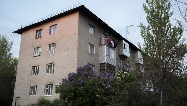 Жилой многоэтажный дом в Бишкеке. Архивное фото - Sputnik Кыргызстан