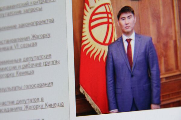 Снимок с официального сайта Жогорку Кенеша. Посол Кыргызстана в Японии Чингиз Айдарбеков. Архивное фото - Sputnik Кыргызстан