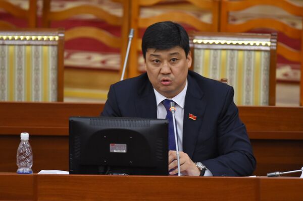 Депутат Жогорку Кенеша Бакыт Торобаев Депутат Жогорку Кенеша Бакыт Торобаев - Sputnik Кыргызстан