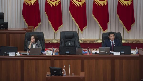 Вице-спикеры на заседании Жогорку Кенеша. Архивное фото - Sputnik Кыргызстан