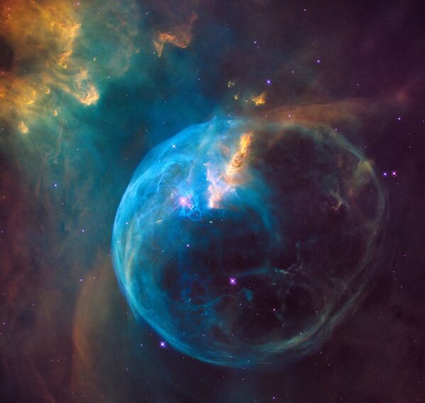 Снимок гигантского космического Пузыря — туманности NGC 7635 - Sputnik Кыргызстан