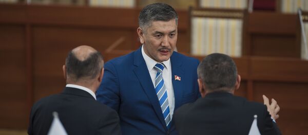 ЖКдагы КСДП фракциясынын депутаты Төрөбай Зулпукаровдун архивдик сүрөтү - Sputnik Кыргызстан