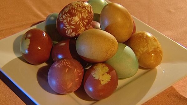 Как покрасить яйца на Пасху - четыре способа от профессионала - Sputnik Кыргызстан