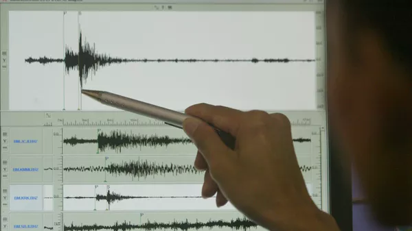 Аппарат сейсмограф, измеряющий силу землетрясения. Архивное фото  - Sputnik Кыргызстан