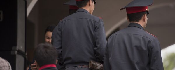 Сотрудники милиции. Архивное фото - Sputnik Кыргызстан