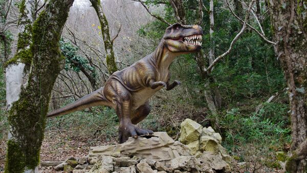 Макет динозавра в заповеднике. Архивное фото - Sputnik Кыргызстан