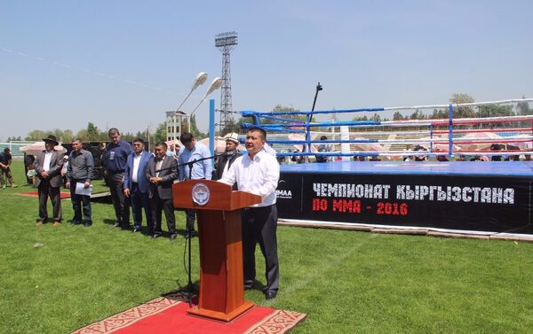 В церемонии открытия чемпионата принял участие мэр Оша Айтмамат Кадырбаев - Sputnik Кыргызстан