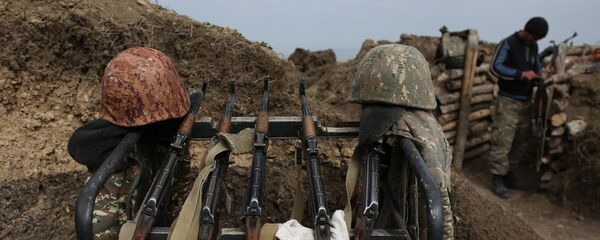 Оружие в зоне карабахского конфликта. Архивное фото - Sputnik Кыргызстан