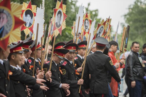 Акция Бессмертный полк в Бишкеке - Sputnik Кыргызстан