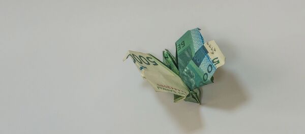 Оригами из сомовых купюр разных номиналов - Sputnik Кыргызстан