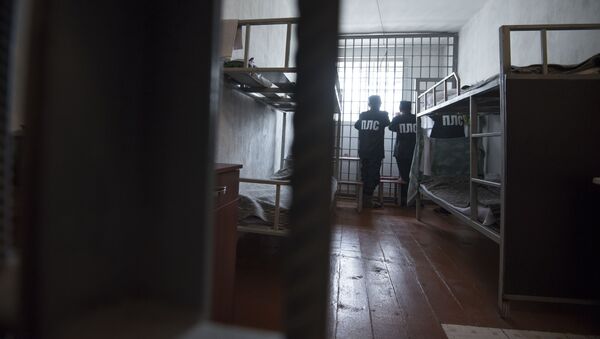 Осужденные в камере исправительной колонии. Архивное фото - Sputnik Кыргызстан
