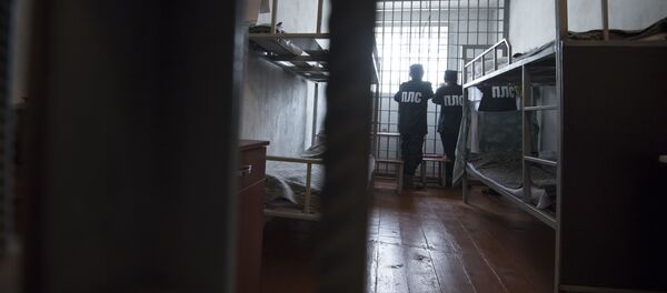 Осужденные на пожизненное лишение свободы на спецкомплексе в исправительной колонии. Архивное фото - Sputnik Кыргызстан