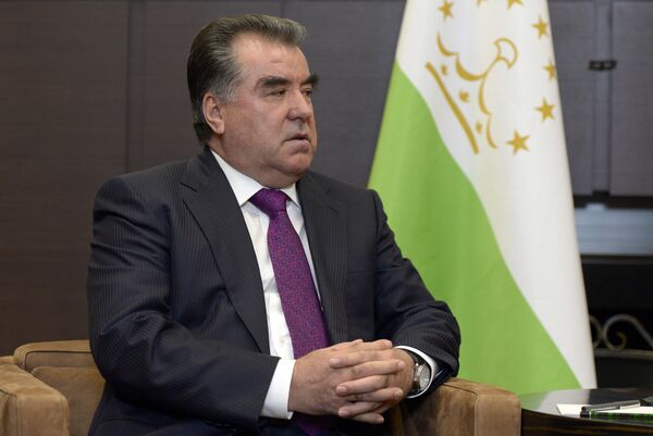 Президент Республики Таджикистан Эмомали Рахмон. Архивное фото - Sputnik Кыргызстан