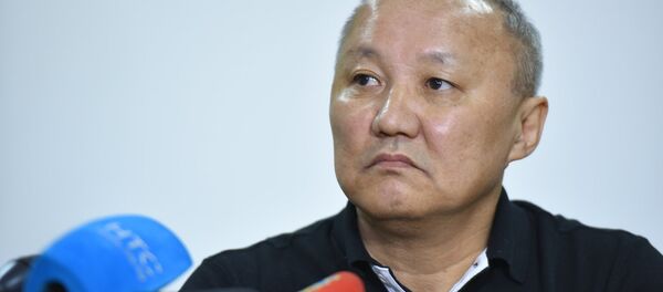 Экс-мэр Бишкека Нариман Тюлеев во время пресс-конференции. - Sputnik Кыргызстан