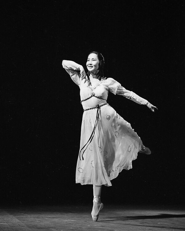 90-летие кыргызской балерины Бюбюсары Бейшеналиевой - Sputnik Кыргызстан