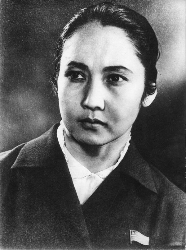 Бүбүсара Бейшеналиева 1973-жылдын 10-майында узакка созулган оорудан каза тапкан - Sputnik Кыргызстан