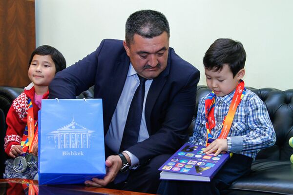 Чемпионате Азии по шахматам для детей до 6-ти лет в Улан-Баторе - Sputnik Кыргызстан