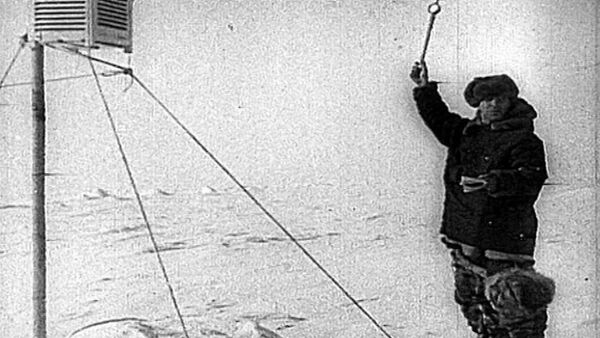 Папанинцы покоряют Северный полюс. Съемки 1937-1938 годов - Sputnik Кыргызстан