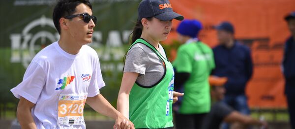 Интервью с марафонцем Азизом Жумадиловым - Sputnik Кыргызстан