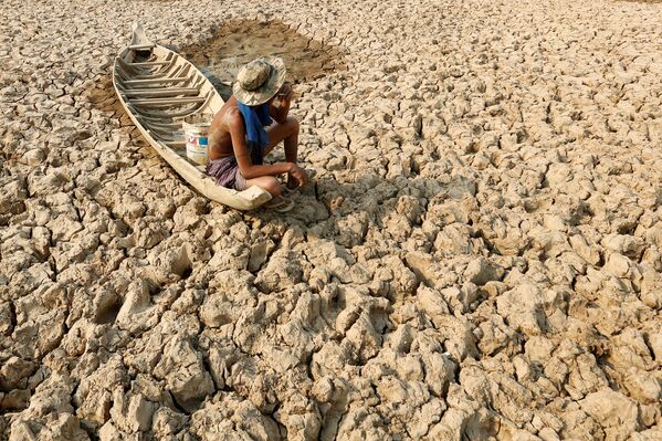 Последствия сильной засухи в Камбодже - Sputnik Кыргызстан