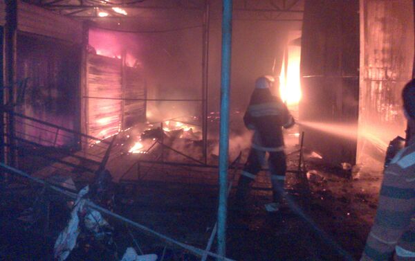 Пожар в базаре в Базар-Коргонском районе - Sputnik Кыргызстан