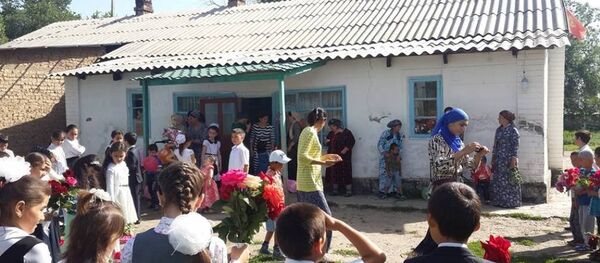 Сокулук районундагы Западное айылынын окуучулары акыркы коңгуроодо - Sputnik Кыргызстан