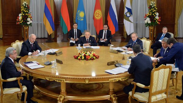 Заседание в Астане Высшего Евразийского экономического совета на уровне глав государств в узком составе. Архивное фото - Sputnik Кыргызстан