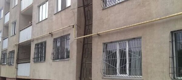 Алматыда кыйшайып калган үй - Sputnik Кыргызстан