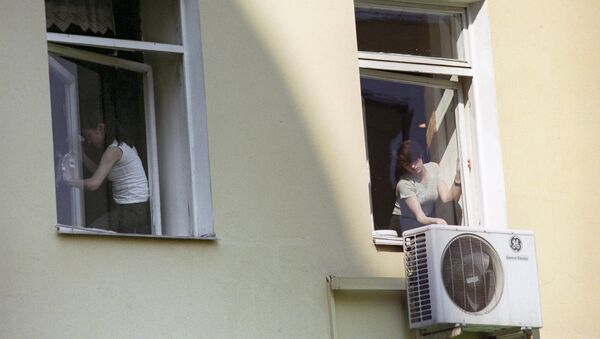 Кондиционер у окна. Архивное фото - Sputnik Кыргызстан