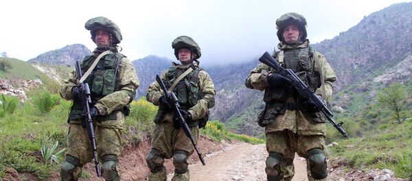 Военнослужащие на учениях. Архивное фото - Sputnik Кыргызстан