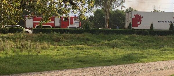 Автомобиль пожарной службы, направляющийся к месту взрыва бензовоза - Sputnik Кыргызстан