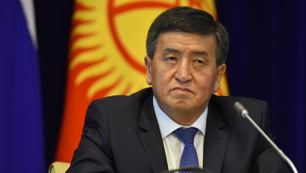Архивное фото кандидата в президенты КР Сооронбая Жээнбекова - Sputnik Кыргызстан