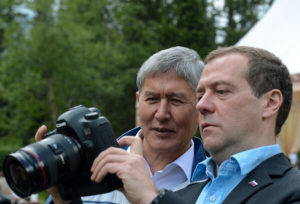 Официальный визит премьер-министра РФ Д. Медведева в КР - Sputnik Кыргызстан