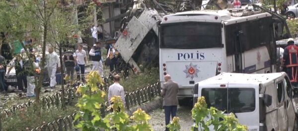 Кадры с места взрыва у автобусной остановки в центре Стамбула - Sputnik Кыргызстан