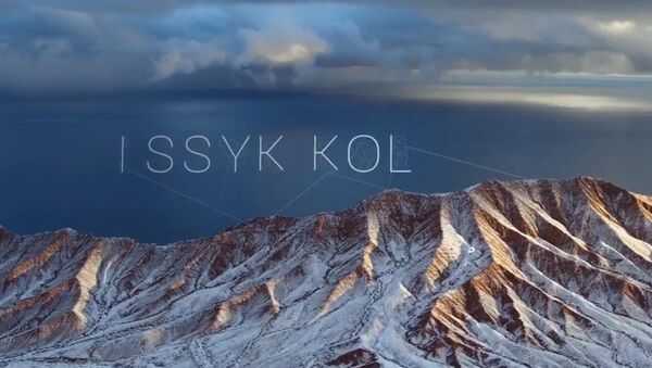 Путешественники-видеографы из Казахстана засняли красоты Иссык-Куля - Sputnik Кыргызстан