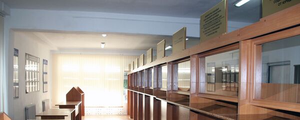 Единые окна обслуживания в управлении ГНС по Октябрьскому району. Архивное фото - Sputnik Кыргызстан