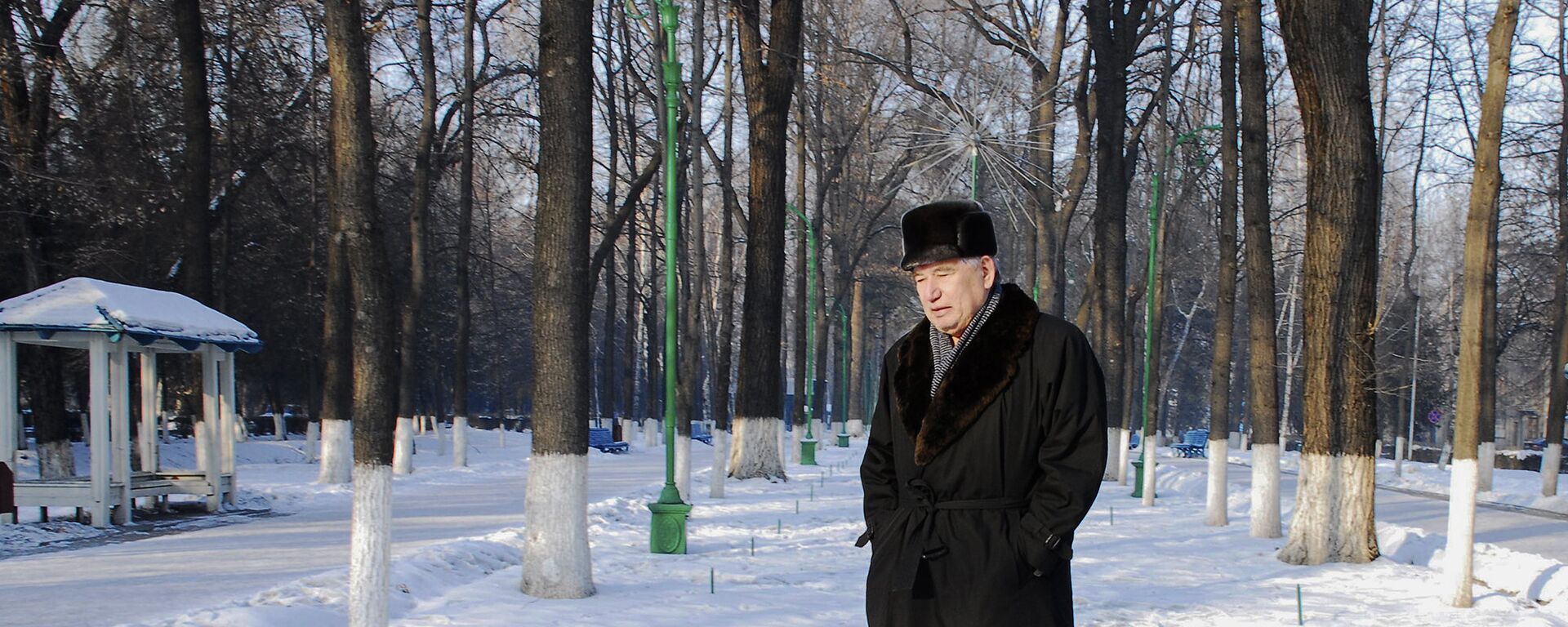 Последняя фотосессия писателя Чингиза Айтматова в КР - Sputnik Кыргызстан, 1920, 12.12.2021