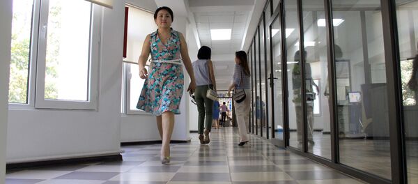 В Общественной телерадиокорпорации (КТРК) состоялось официальное открытие модернизированных офисов с участием депутатов Жогорку Кенеша, представителей СМИ и международных организаций - Sputnik Кыргызстан