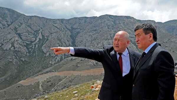 Премьер-министр Сооронбай Жээнбеков Баткенге жасаган иш сапарында - Sputnik Кыргызстан