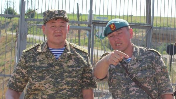 Новый командующий Национальной гвардией КР Мирбек Касымкулов совершил оперативно-полевую поездку по соединениям и частям южного региона страны - Sputnik Кыргызстан