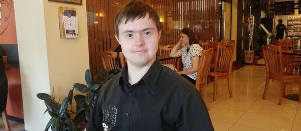 Кыргызстанец с синдромом дауна Александр Михайлюк - Sputnik Кыргызстан