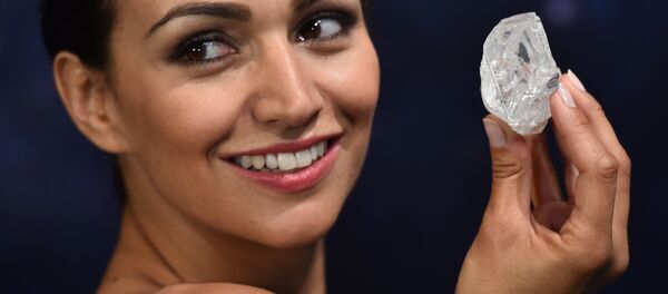 Самый большой в мире неограненный алмаз Lesedi la Rona - Sputnik Кыргызстан
