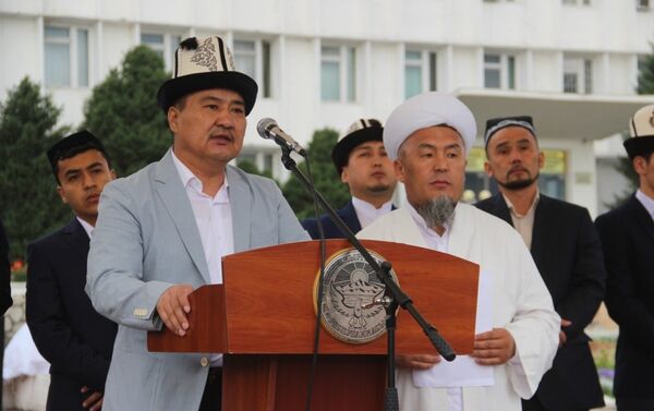 В мероприятии приняли участие мэр города Ош Айтмамат Кадырбаев - Sputnik Кыргызстан