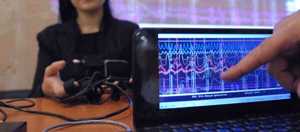 Исследования с использованием полиграфа на форуме Современные методы диагностики лжи - Sputnik Кыргызстан